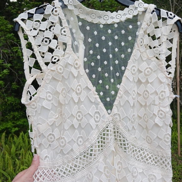 NWT Couture Romeo and Juliet Crochet Lace Dress  Ivory Cream Large - Picture 3 of 12